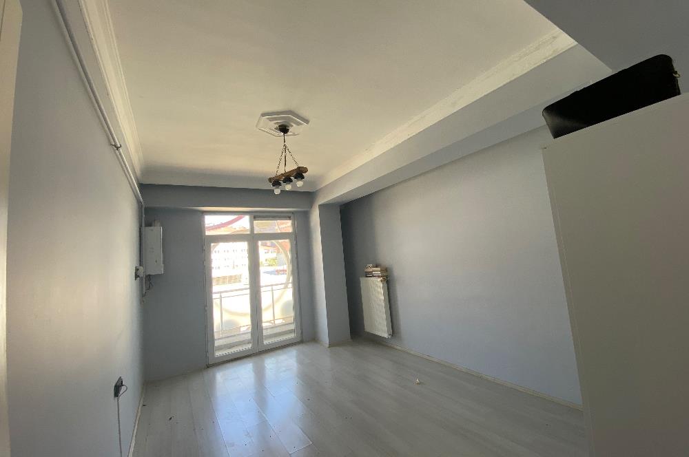 İstiklal Mahallesi Satılık 1+0 Daire