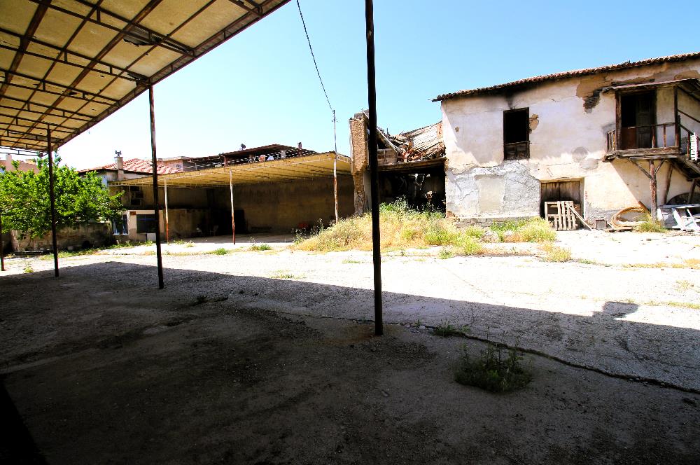 C21 MY MADRADAN EDREMİT'TE 3.900 M2 ARSA VE FABRİKA BİNASI