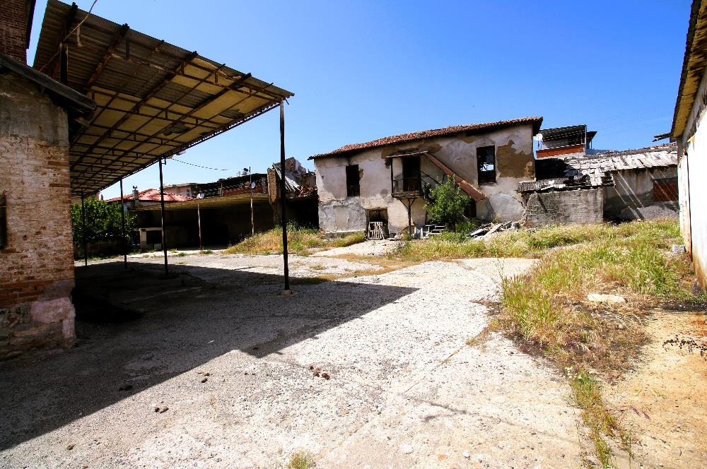 C21 MY MADRADAN EDREMİT'TE 3.900 M2 ARSA VE FABRİKA BİNASI