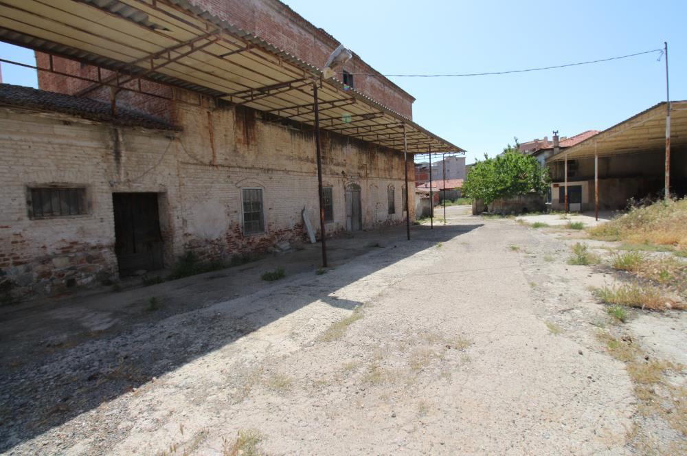 C21 MY MADRADAN EDREMİT'TE 3.900 M2 ARSA VE FABRİKA BİNASI