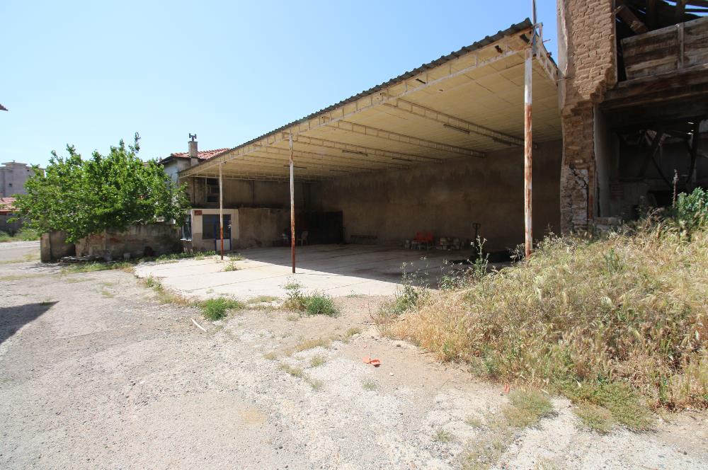 C21 MY MADRADAN EDREMİT'TE 3.900 M2 ARSA VE FABRİKA BİNASI