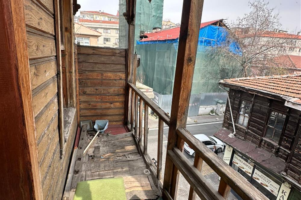 Kadıköy Hasanpaşa Ana Cadde Üzerinde Tabela Değeri Yüksek Bin