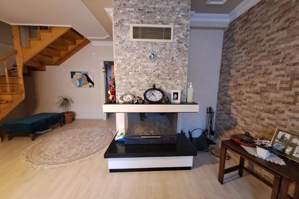 İZMİT MERKEZ DE KİRALIK FULL EŞYALI 4+1 ÇATI DUBLEKS
