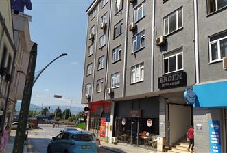 İZMİT ÖMERAĞA MAH. ERDEM İŞ MERKEZİNDE 1+0 KİRALIK OFİS