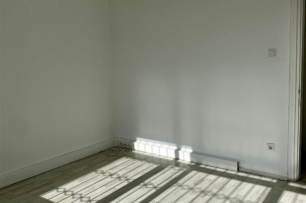 ŞİŞLİ ELMADAĞ CADDE ÜZERİ TEMİZ VE FERAH KİRALIK OFİS