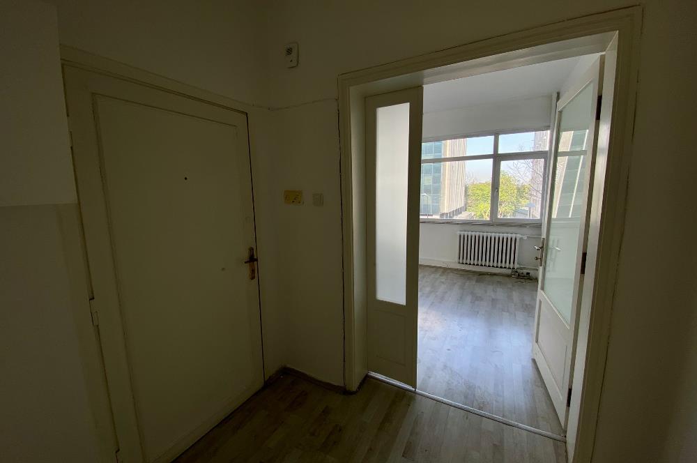 ŞİŞLİ ELMADAĞ CADDE ÜZERİ TEMİZ VE FERAH KİRALIK OFİS
