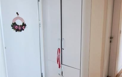 ATAŞEHİR GÜLDİBİ REZİDANS'DA MERKEZİ KONUMDA ÖNÜ AÇIK 2+1