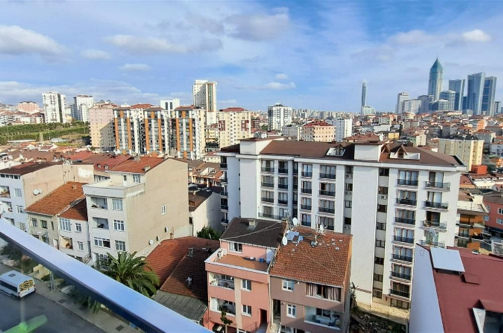 ATAŞEHİR GÜLDİBİ REZİDANS'DA MERKEZİ KONUMDA ÖNÜ AÇIK 2+1