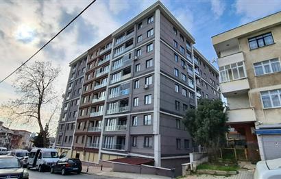 ATAŞEHİR GÜLDİBİ REZİDANS'DA MERKEZİ KONUMDA ÖNÜ AÇIK 2+1
