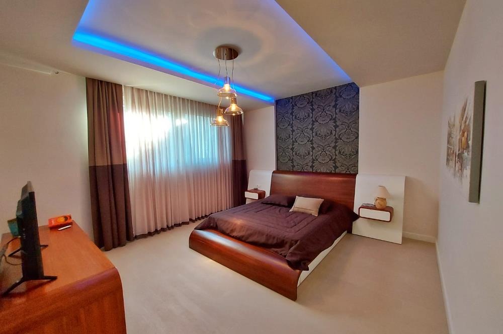 BODRUM YALIKAVAK 1100 M2 BAHÇE İÇERİSİNDE  6+2 YARI OLİMPİK HAVUZLU VİLLA