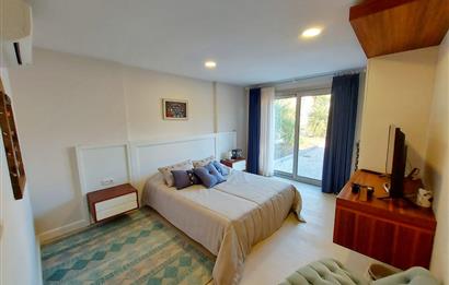 BODRUM YALIKAVAK 1100 M2 BAHÇE İÇERİSİNDE  6+2 YARI OLİMPİK HAVUZLU VİLLA