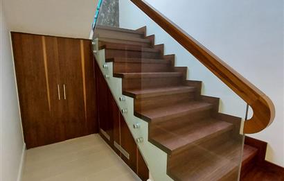 BODRUM YALIKAVAK 1100 M2 BAHÇE İÇERİSİNDE  6+2 YARI OLİMPİK HAVUZLU VİLLA