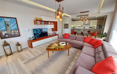 BODRUM YALIKAVAK 1100 M2 BAHÇE İÇERİSİNDE  6+2 YARI OLİMPİK HAVUZLU VİLLA