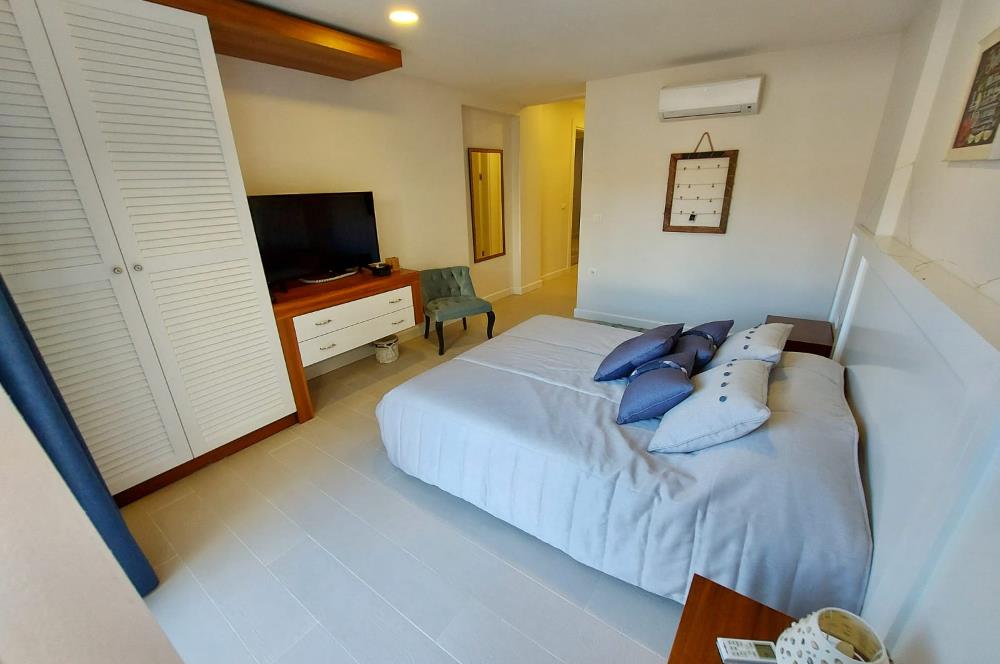 BODRUM YALIKAVAK 1100 M2 BAHÇE İÇERİSİNDE  6+2 YARI OLİMPİK HAVUZLU VİLLA