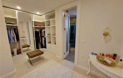 BODRUM YALIKAVAK 1100 M2 BAHÇE İÇERİSİNDE  6+2 YARI OLİMPİK HAVUZLU VİLLA