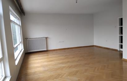 ÇANKAYA EMEK MAHALLESİNDE 3+1 DUBLEX TERASLI SATILIK DAİRE