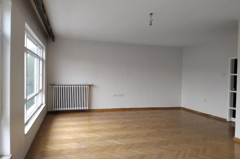 ÇANKAYA EMEK MAHALLESİNDE 3+1 DUBLEX TERASLI SATILIK DAİRE