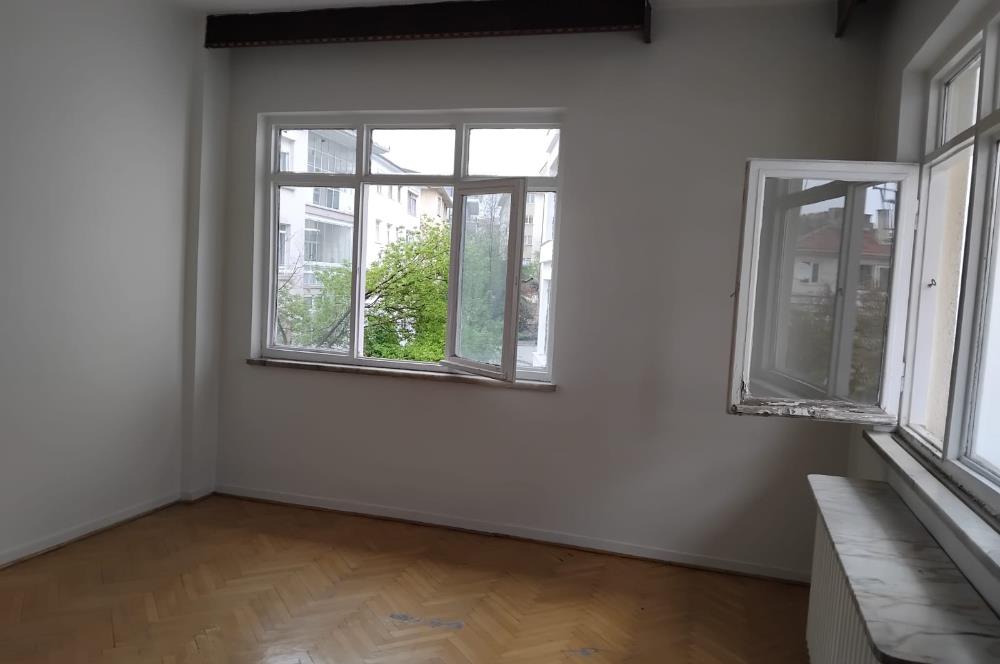 ÇANKAYA EMEK MAHALLESİNDE 3+1 DUBLEX TERASLI SATILIK DAİRE