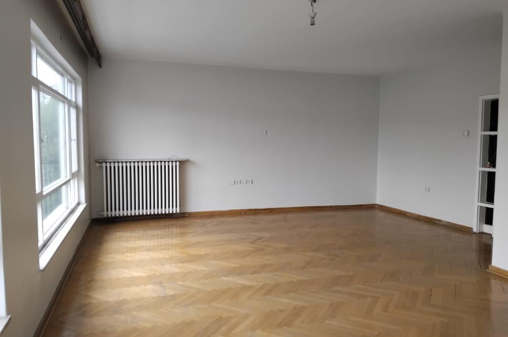 ÇANKAYA EMEK MAHALLESİNDE 3+1 DUBLEX TERASLI SATILIK DAİRE