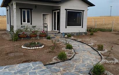 YAĞLIPINARDA 64m² OTURUMA HAZIR ÇELİK EV VE BAHÇESİ