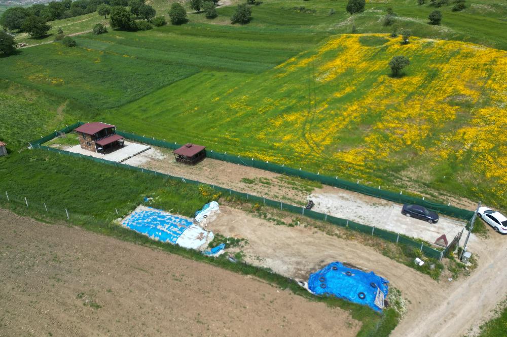 CENTURY21 BAL'DAN OVACIK MAH. SATILIK 2 KATLI AHŞAP EV VE TARLA