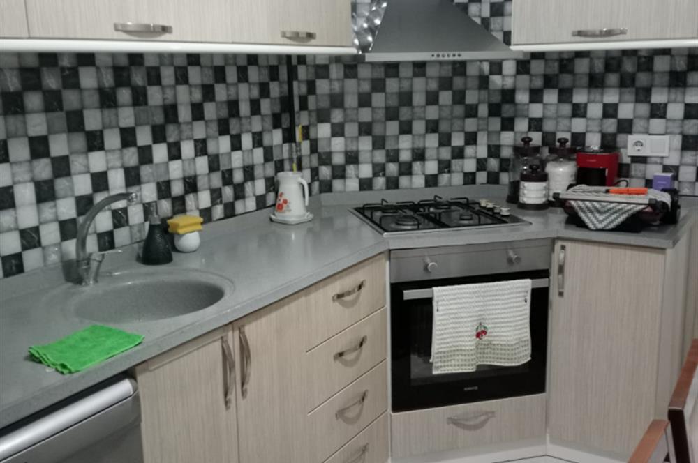 SAKARYA HENDEK KEMALİYE’DE SATILIK MÜSTAKİL EV VE ARSASI