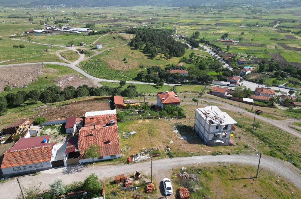  CENTURY 21 BAL OFİSTEN  KOCAAVŞAR MAH. SATILIK KÖY İMARLI ARSA