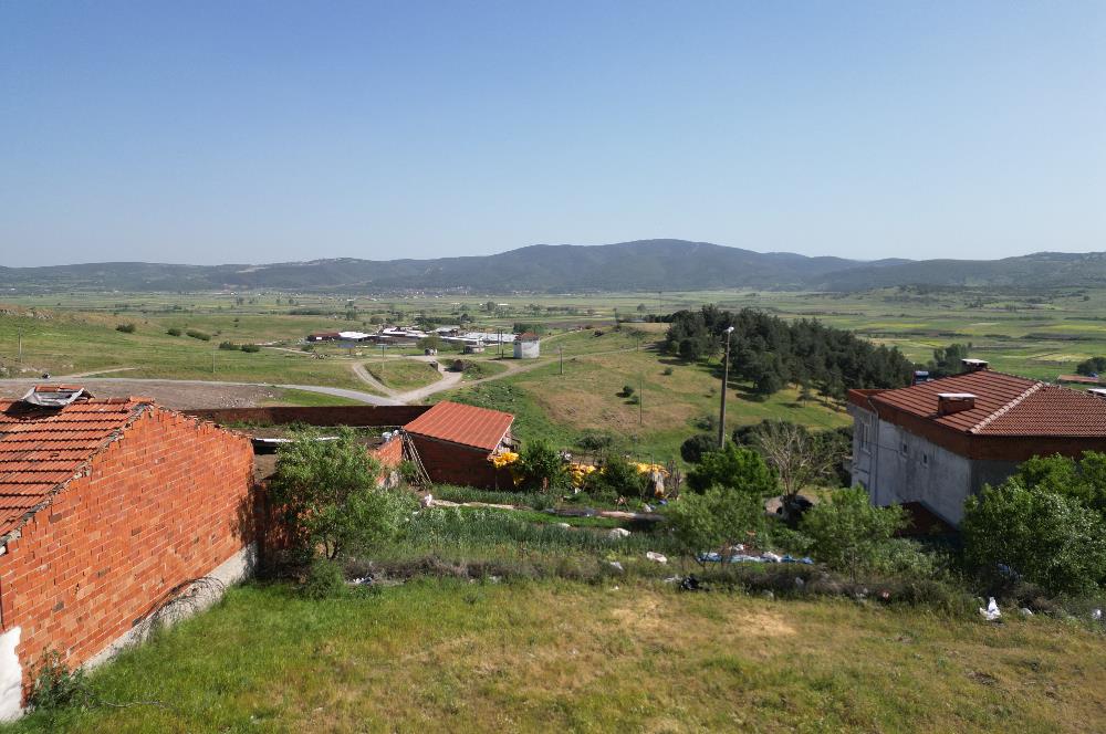  CENTURY 21 BAL OFİSTEN  KOCAAVŞAR MAH. SATILIK KÖY İMARLI ARSA