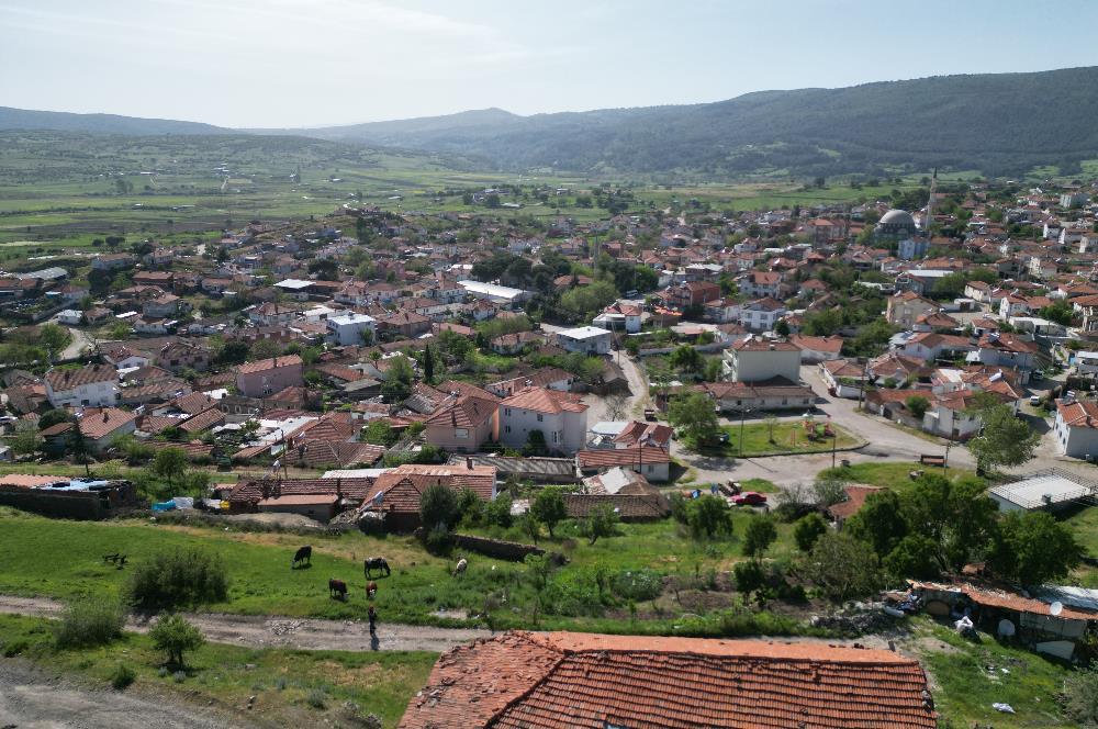  CENTURY 21 BAL OFİSTEN  KOCAAVŞAR MAH. SATILIK KÖY İMARLI ARSA