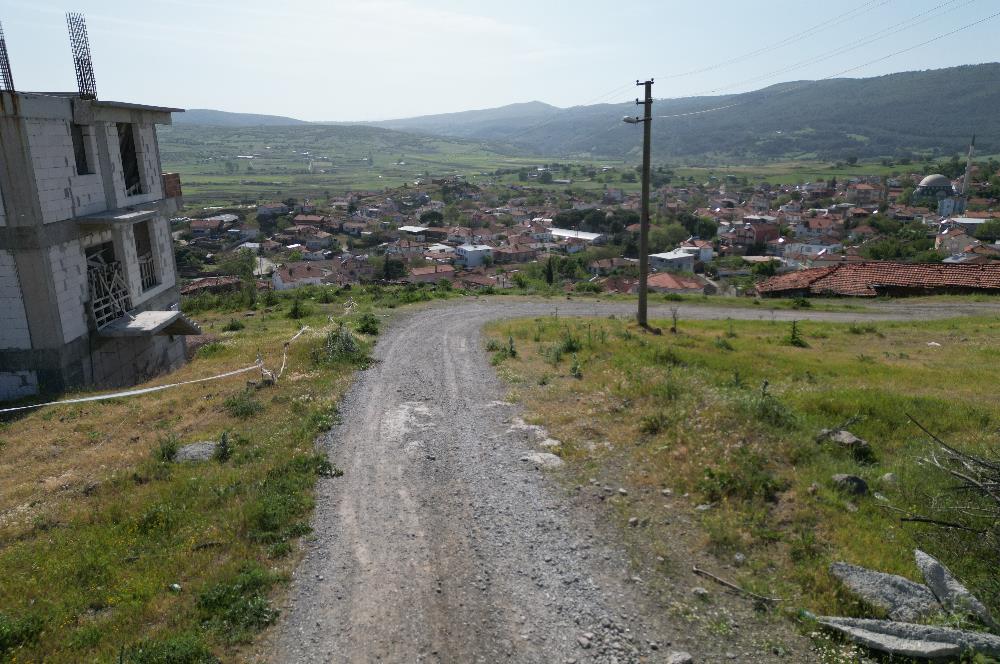  CENTURY 21 BAL OFİSTEN  KOCAAVŞAR MAH. SATILIK KÖY İMARLI ARSA