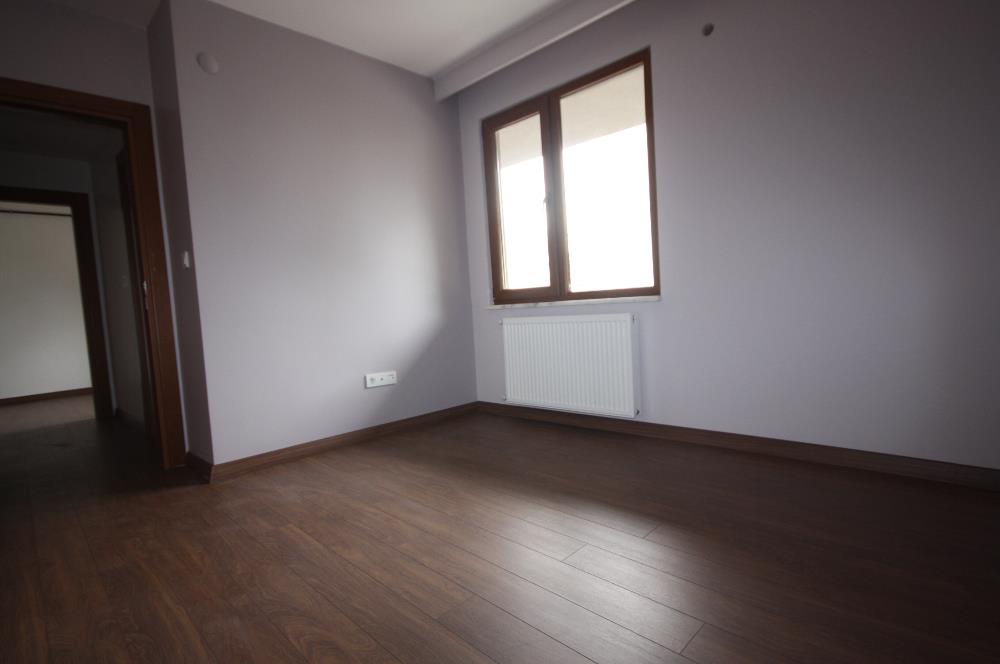 GENÇ BİNADA KAPALI OTOPARKLI,EBEVEYN  BANYOLU  VE GİYSİ ODALI 2,5+1  KİRALIK
