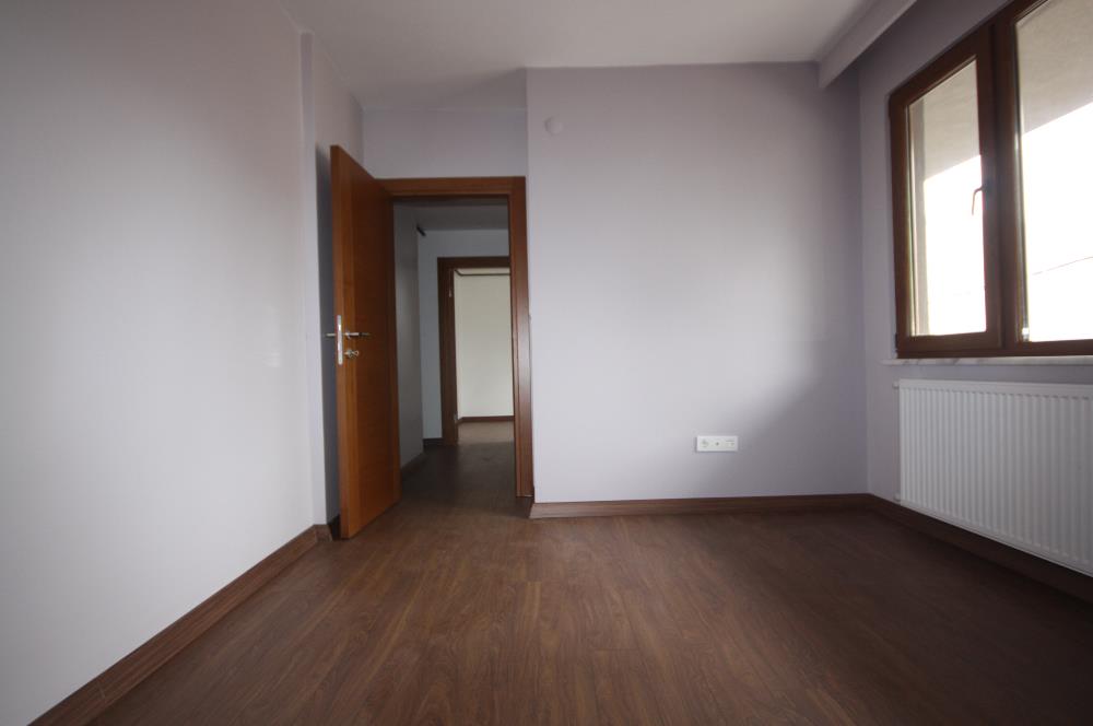 GENÇ BİNADA KAPALI OTOPARKLI,EBEVEYN  BANYOLU  VE GİYSİ ODALI 2,5+1  KİRALIK