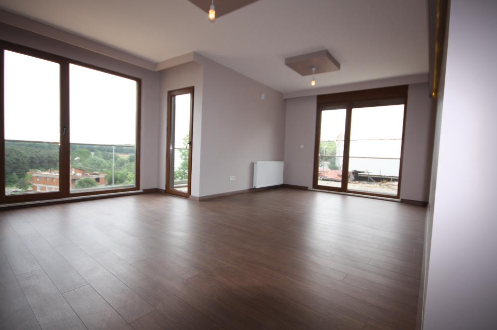 GENÇ BİNADA KAPALI OTOPARKLI,EBEVEYN  BANYOLU  VE GİYSİ ODALI 2,5+1  KİRALIK