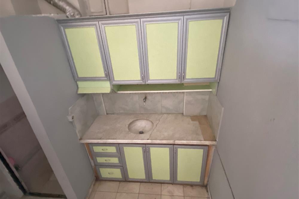 CENTURY 21 PLUS ATAKÖY MAHALLESİNDE ARA KAT DAİRE
