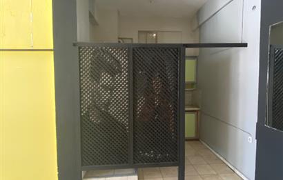 CENTURY 21 PLUS ATAKÖY MAHALLESİNDE ARA KAT DAİRE
