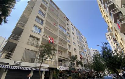 Alsancak gul sokakta tadilatlı ara kat 3+1
