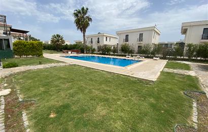 Bodrum Havalimanına Yakın Satılık Havuzlu Site İçinde Bahçe Katı Daire