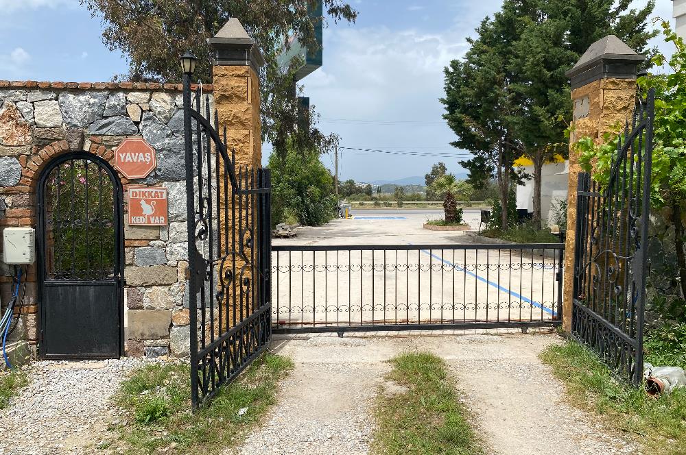 Bodrum Havalimanına Yakın Satılık Havuzlu Site İçinde Bahçe Katı Daire