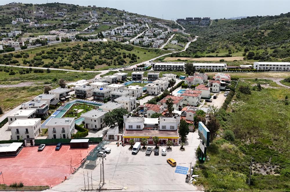 Bodrum Havalimanına Yakın Satılık Havuzlu Site İçinde Bahçe Katı Daire