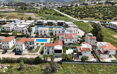 Bodrum Havalimanına Yakın Satılık Havuzlu Site İçinde Bahçe Katı Daire
