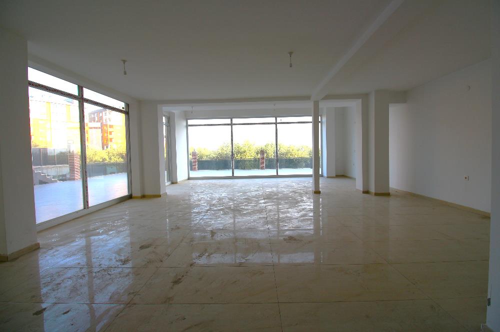 C21 MY MADRA EDREMİTTE 318 M2 AVM YANINDA KİRALIK 3 KATLI DÜKKAN