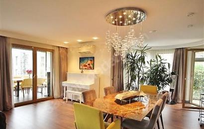 C21 MY MADRADAN ÇEKMEKÖY ANTORMAN SİTESİNDE 5+2 SATILIK VİLLA