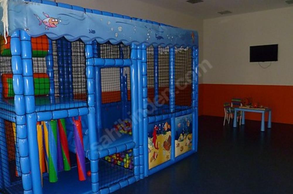 C21 MY MADRADAN ÇEKMEKÖY ANTORMAN SİTESİNDE 5+2 SATILIK VİLLA