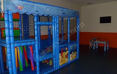 C21 MY MADRADAN ÇEKMEKÖY ANTORMAN SİTESİNDE 5+2 SATILIK VİLLA
