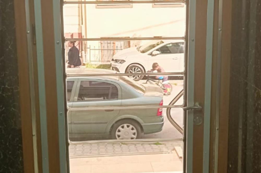 GENÇ BİNADA SATILIK    1+1  DAİRE SATILIKTIR