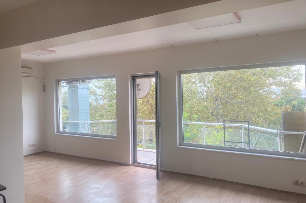 Kartal Sahil Rıhtım Cd. üzerinde 85m2 2+1 Kiralık Ofis