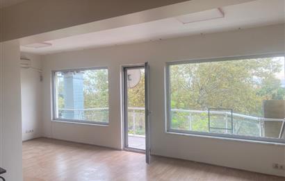 Kartal Sahil Rıhtım Cd. üzerinde 85m2 2+1 Kiralık Ofis