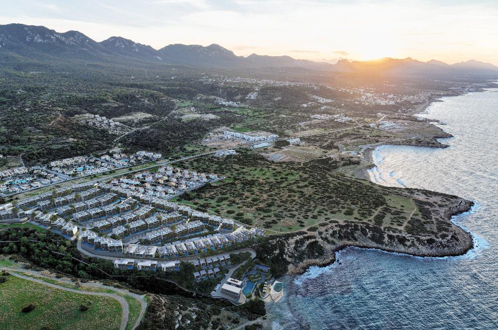 KKTC Girne Esentepe'nin En Lüks Projesinde Site İçerisinde Denize Sıfır Satılık 1+1 Fırsat Penthouse