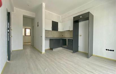 ESKİÇEŞMEDE YILLIK KİRALIK 1+1 EŞYASIZ DAİRELER