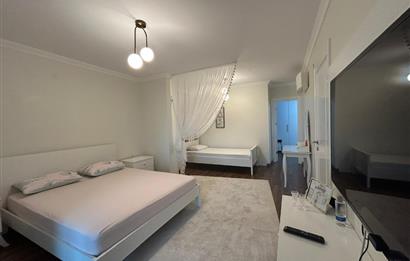 C21 Loca'dan Altınoluk Müstaki 8+1 Havuzlu Villa